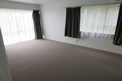 Photo of property in 1b Cairngorm Place, Highland Park, Auckland, 2010