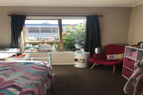 Photo of property in 47 James Cook Street, Havelock North, 4130