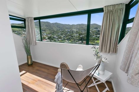 Photo of property in 23 Woodhouse Avenue, Karori, Wellington, 6012