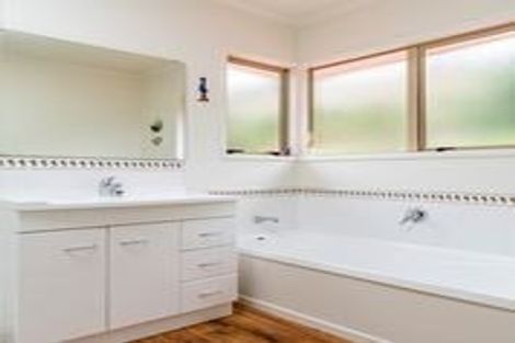 Photo of property in 73 Erskine Road, Maunu, Whangarei, 0110