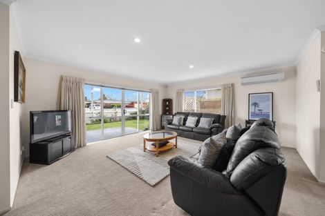 Photo of property in 9 Hogg Crescent, Masterton, 5810