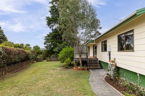 Photo of property in 13 Ritchie Place, Havelock North, 4130