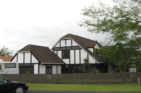 Photo of property in 26 Reynard Terrace, Conifer Grove, Takanini, 2112