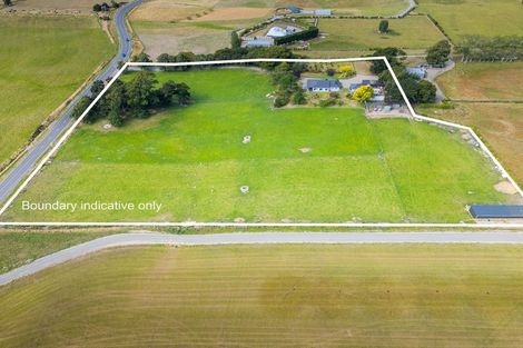 Photo of property in 302 Timaru Road, Waimate, 7978