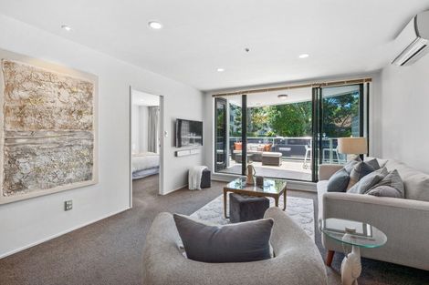 Photo of property in 175h Hurstmere Road, Takapuna, Auckland, 0622