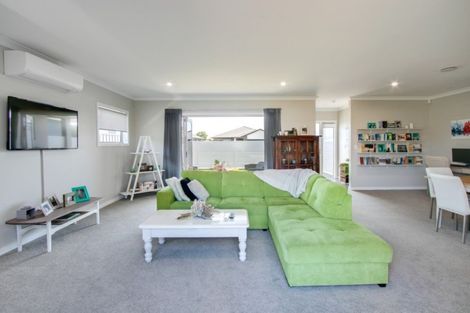 Photo of property in 23 Hurunui Drive, Te Awa, Napier, 4110