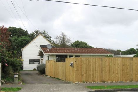 Photo of property in 6 Rimu Street, Waikanae, 5036