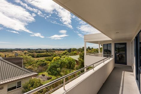 Photo of property in 136 Winara Avenue, Waikanae, 5036