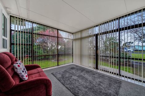 Photo of property in 77 Blake Street, Waitara, 4320