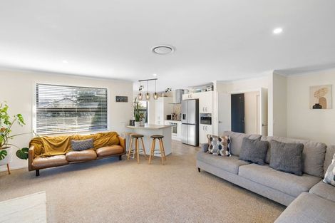 Photo of property in 23 Waipunahau Road, Waikanae, 5036