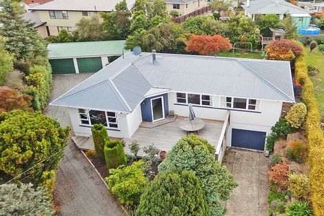 Photo of property in 16 Burn Street, Holmes Hill, Oamaru, 9401