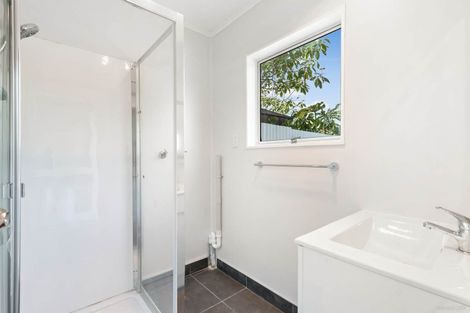 Photo of property in 3/23 Craigbank Avenue, New Lynn, Auckland, 0600