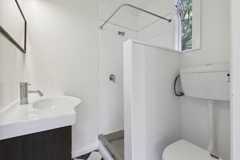 Photo of property in 6 Governor Road, Northland, Wellington, 6012