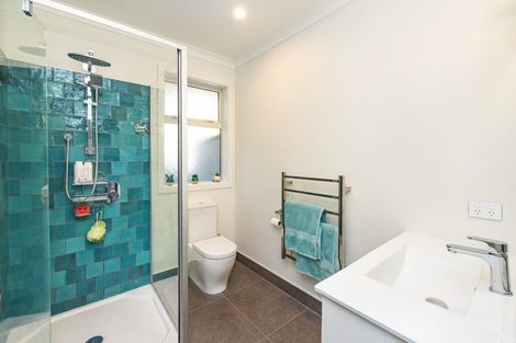 Photo of property in 7a Weber Place, Roslyn, Palmerston North, 4414