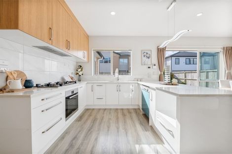 Photo of property in 26 Quattro Avenue, Flat Bush, Auckland, 2019