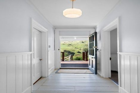 Photo of property in 8 Shadbolts Road, Pigeon Bay, Akaroa, 7583