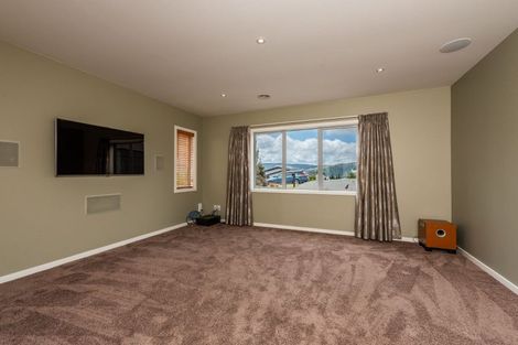 Photo of property in 107 Endeavour Drive, Whitby, Porirua, 5024