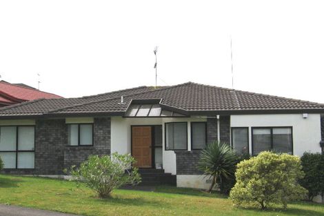 Photo of property in 28 Vintage Drive, Henderson, Auckland, 0612