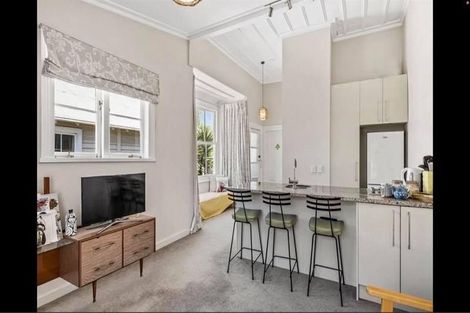 Photo of property in 96 Calliope Road, Stanley Point, Auckland, 0624