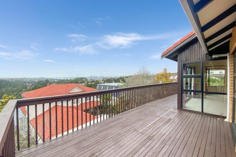 Photo of property in 12 Bragato Place, Chatswood, Auckland, 0626