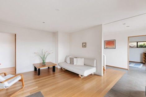 Photo of property in 96 Omokoroa Road, Omokoroa, 3114