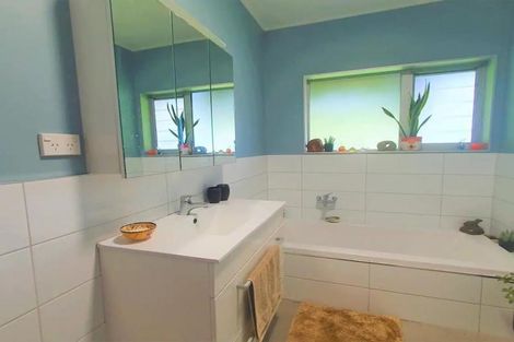 Photo of property in 280 Koru Road, Koru, New Plymouth, 4374