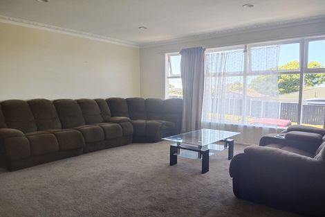 Photo of property in 79 Tirimoana Road, Te Atatu South, Auckland, 0602