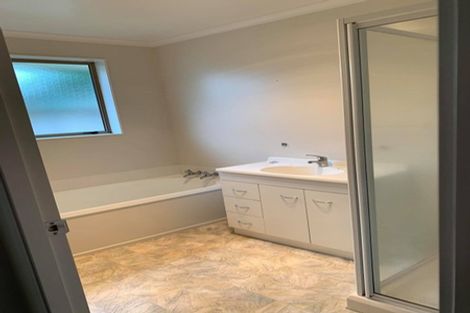 Photo of property in 13 Chancery Close, Hamilton East, Hamilton, 3216