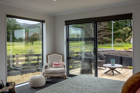 Photo of property in 6 Ataahua Place, Featherston, 5710