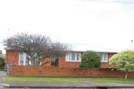 Photo of property in 52 Thompson Terrace, Manurewa, Auckland, 2102