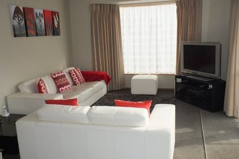 Photo of property in 2/66 Martin Avenue, Beckenham, Christchurch, 8023