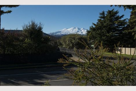 Photo of property in 100 Clyde Street, Ohakune, 4625