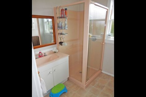 Photo of property in 16 Burn Street, Holmes Hill, Oamaru, 9401