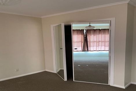 Photo of property in 1/10 Ocean View Road, Northcote, Auckland, 0627