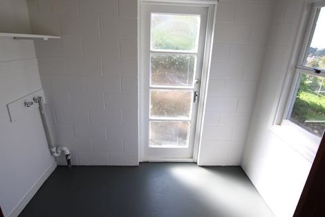 Photo of property in 40 West Lynn Road, Titirangi, Auckland, 0604