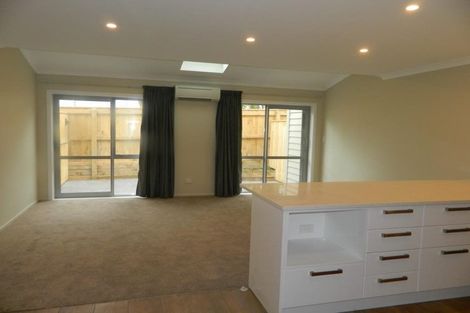 Photo of property in 6/19 Collins Avenue, Tawa, Wellington, 5028