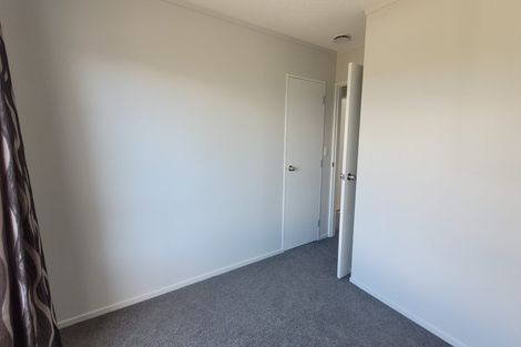 Photo of property in 22 Jasmine Grove, Maungaraki, Lower Hutt, 5010