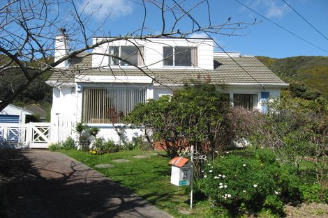 Photo of property in 14 Melvill Grove, Waterloo, Lower Hutt, 5011