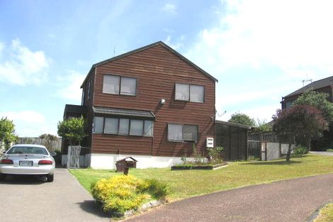 Photo of property in 1/61 Centorian Drive, Windsor Park, Auckland, 0632