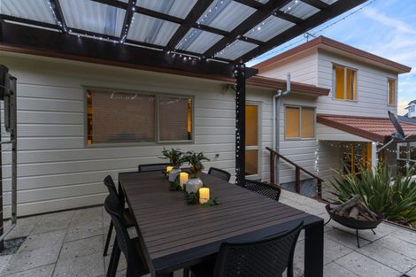 Photo of property in 2/13a Sandspit Road, Cockle Bay, Auckland, 2014