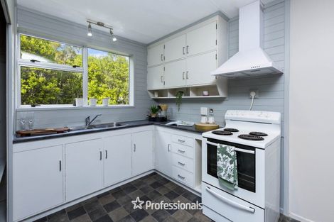 Photo of property in 29 Edelweiss Grove, Timberlea, Upper Hutt, 5018