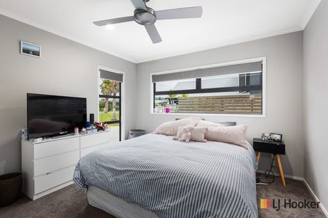 Photo of property in 14 Palm Grove, Waihi Beach, 3611