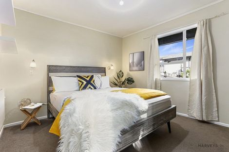 Photo of property in 121 Captain Scott Road, Glen Eden, Auckland, 0602