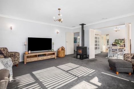 Photo of property in 12 Balliol Drive, Tawa, Wellington, 5028