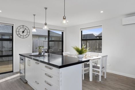 Photo of property in 55 Taioma Close, Papamoa, 3118