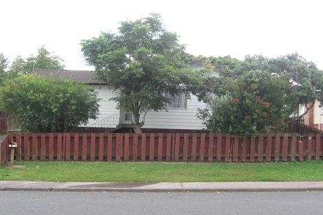 Photo of property in 7 Kelman Road, Kelston, Auckland, 0602