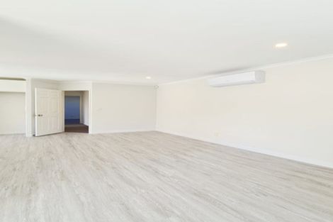 Photo of property in 30 Rathmar Drive, Manurewa, Auckland, 2105