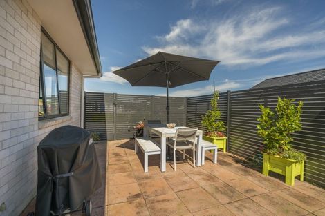 Photo of property in 8 Palm Drive, Whitianga, 3510