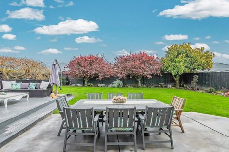 Photo of property in 17 Wisteria Place, Parklands, Christchurch, 8083