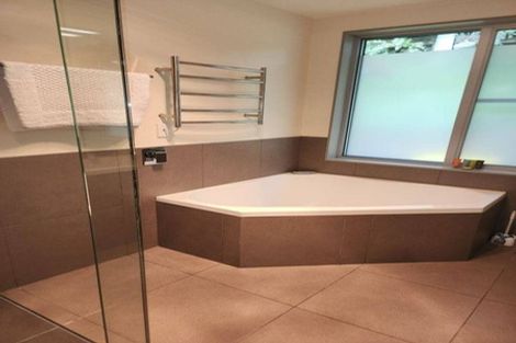 Photo of property in 98a Normandale Road, Normandale, Lower Hutt, 5010